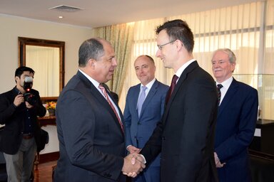 Szijjártó Péter tegnap már Costa Rica fővárosába, San Joséba érkezett, ahol fogadta Luis Guillermo Solís köztársasági elnök is (Fotó:KKM via MTI)