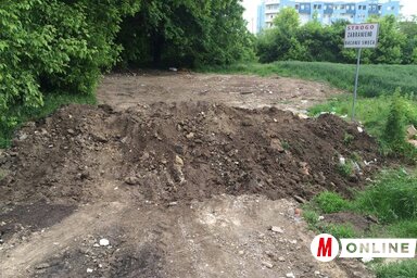 Meddig marad majd tiszta a kiserdő bejárata? (Fotó: Fekete J. József)