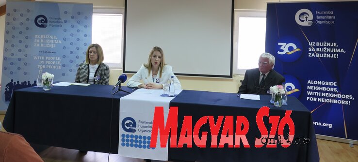 Tijana Čeliković (balról), Ana Brtka Valent és Andrija Marčok (Fotó: Stanyó Tóth Gizella felvétele) Tijana Čeliković (balról), Ana Brtka Valent és Andrija Marčok (Fotó: Stanyó Tóth Gizella felvétele)