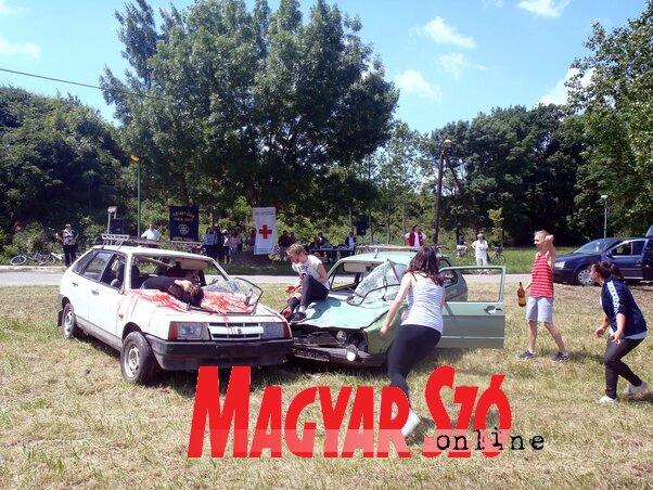 Nemcsak saját magunkért, hanem mások életéért is felelősek vagyunk (Horváth Zsolt felvétele) Nemcsak saját magunkért, hanem mások életéért is felelősek vagyunk (Horváth Zsolt felvétele)