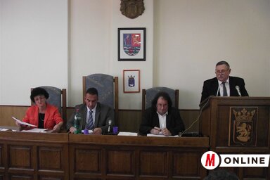 A tegnap megválasztott tisztségviselők (Herceg Elizabetta felvétele)