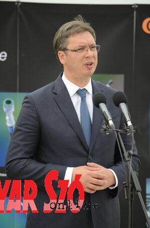 Újságírói kérdésre válaszolva Vučić elmondta, semmilyen nézeteltérése nincs az EU-val vagy az Egyesült Államokkal (Fotó: Molnár Edvárd)