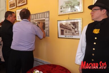 A legendás bádogszelence újrafalazásának pillanatai Bácskossuthfalva újratelepítésének 230. évfordulóján