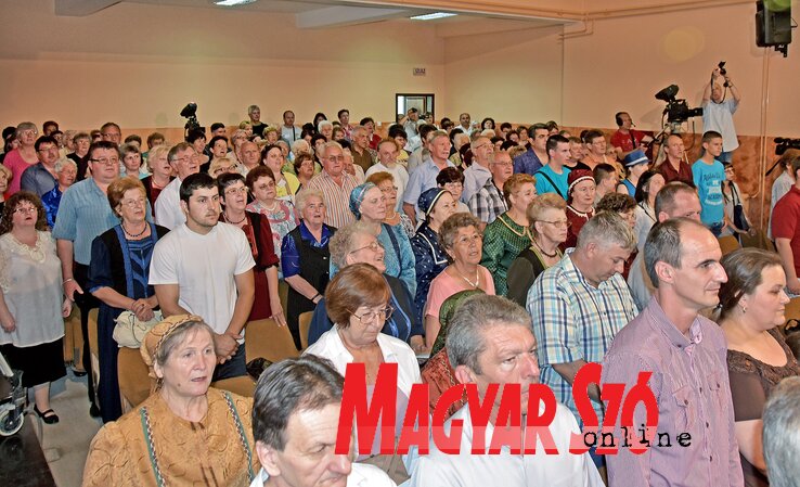 A tordai közönség