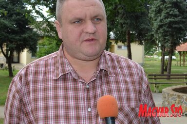 Csorba Ottó, a gunarasi helyi közösség tanácsának elnöke (Lakatos János felvétele)