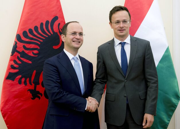 Ditmir Bushati és Szijjártó Péter (Fotó: MTI)