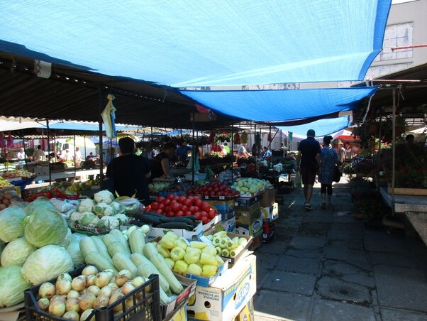 Kétszáz éve áll ez a piactér (Fotó: Fekete J. József)