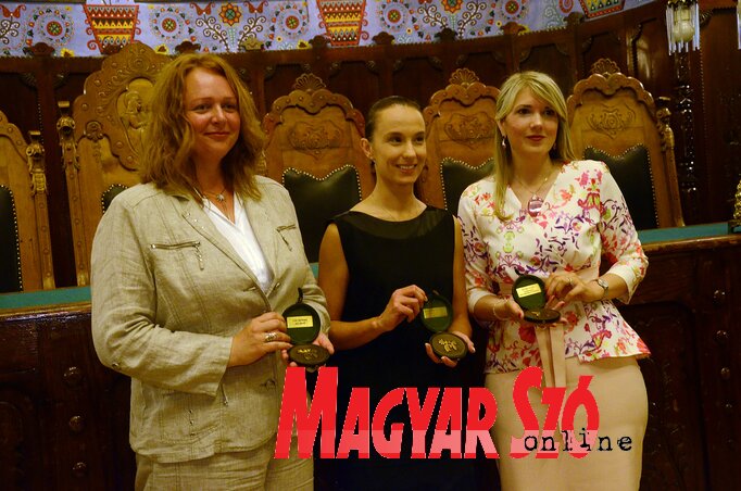 Csík Mónika, Natalija Raičević és Željka Zelić Csík Mónika, Natalija Raičević és Željka Zelić