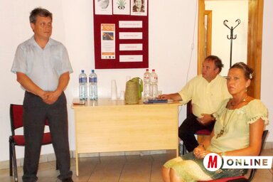 Perpauer Attila, Csuka Pál és Gruber Mónika az összejövetelen (Máriás Endre felvétele)