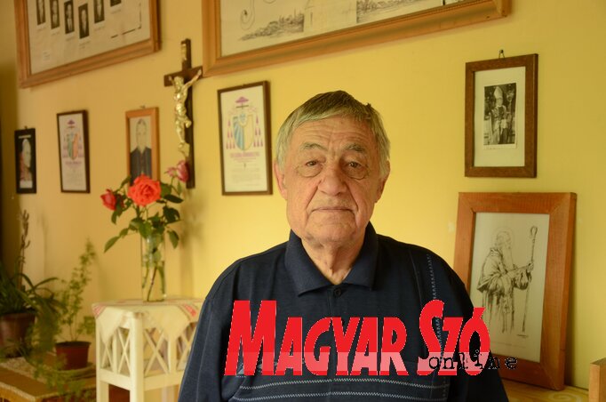 Pósa Gyula plébános (Molnár Edvárd felvétele) Pósa Gyula plébános (Molnár Edvárd felvétele)