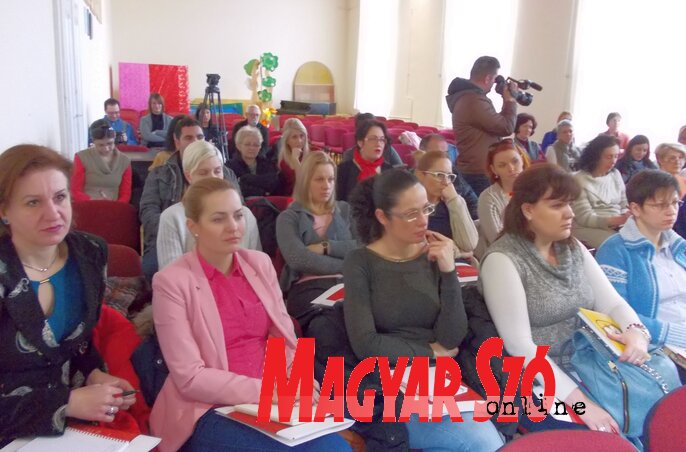 A magyarkanizsai továbbképzés részvevői A magyarkanizsai továbbképzés részvevői