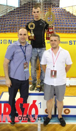 Damjan Grmuša a serlegekkel (Dejan Vuković) Damjan Grmuša a serlegekkel (Dejan Vuković)