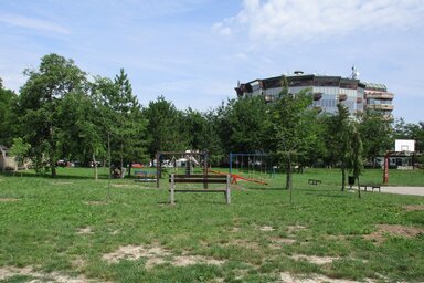 A felsővárosi játszótér (Fotó:Fekete J. József)