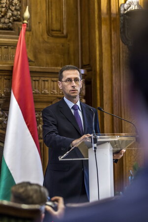 Varga Mihály (Fotó: MTI)