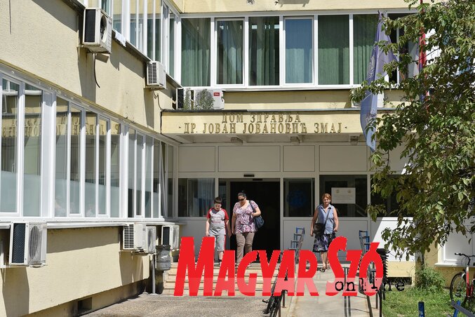A Zmaj Ognjen Vuk utcai egészségházban működő fejlődési tanácsadó évente több mint 23 000 gyermeket fogad (Ótos András felvétele) A Zmaj Ognjen Vuk utcai egészségházban működő fejlődési tanácsadó évente több mint 23 000 gyermeket fogad (Ótos András felvétele)