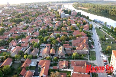 Aki jelenleg építkezik, az csakis engedéllyel tegye, mert rajtaütésszerű ellenőrzések várhatók (Gergely József felvétele)