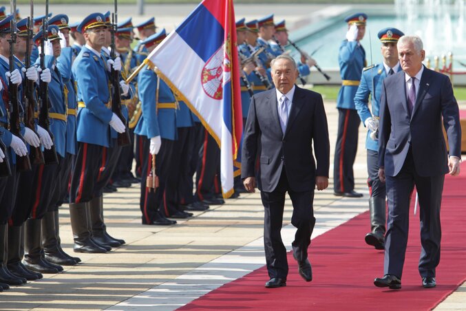 Legmagasabb állami tiszteletadással fogadta Tomislav Nikolić államfő Nurszultan Nazarbajev kazah elnököt (Fotó: Beta)