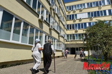 Az újvidéki egészségházakban szeptembertől új időpont-egyeztetési rendszer lép életbe, a kezdeti nehézségek után remélhetőleg megszűnnek a várakozási listák (Ótos András felvétele)