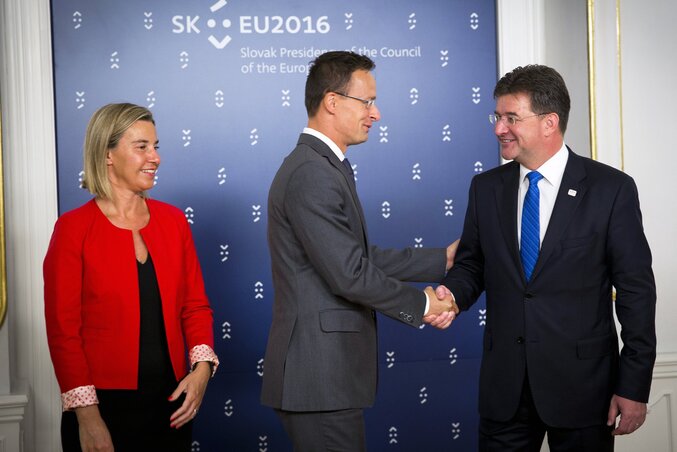 Frederica Mogherini, Szijjártó Péter és Miroslav Lajčák (Fotó: MTI)