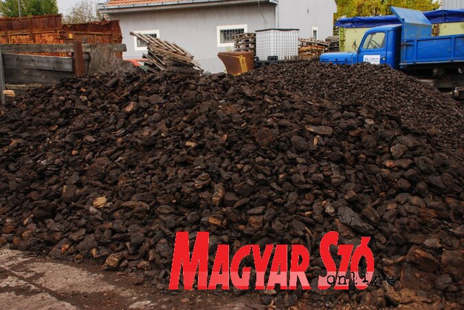 A szén ára 13 500–14 000 dinár tonnánként (Fotó: Molnár Edvárd)
