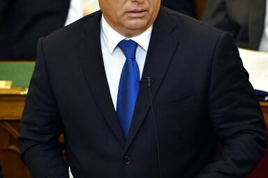 Orbán Viktor reagál a frakcióvezetői bírálatokra (Fotó: MTI)