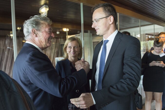 Jean Asselborn és Szijjártó Péter az Európa Tanács miniszteri bizottságának ülésén Strasbourgban 2016. szeptember 7-én (Fotó: MTI)