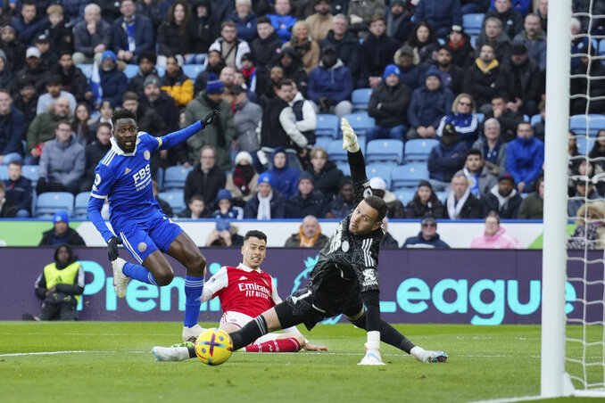Martinelli (hátul) pontosan helyezett a Leicester kapujába (Fotó: Beta/AP) Martinelli (hátul) pontosan helyezett a Leicester kapujába (Fotó: Beta/AP)