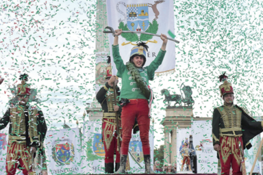 Izgalmas versenyt hozott a Nemzeti Vágta döntője is, amelyet Füzér lovasa, Kun Ferenc nyert meg Victoria Colonia nyergében (Ótos András felvétele)