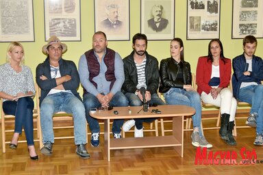 A sajtótájékoztató résztvevői (Gergely Árpád felvétele)