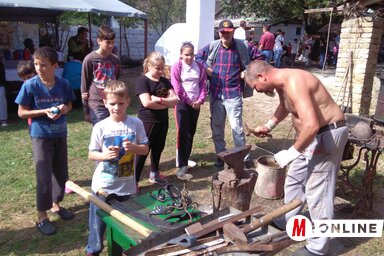 Életre keltek a régi mesterségek (Csincsik Zsolt felvétele)