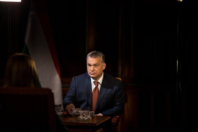 Orbán Viktor interjút ad a köztelevízióban (Fotó: MTI) Orbán Viktor interjút ad a köztelevízióban (Fotó: MTI)
