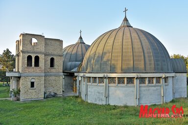A kupolák leválaszthatók lesznek, így a templom belső terét három részre lehet majd osztani