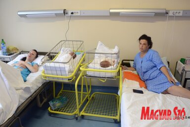 Az édesanyák elégedettek a bababarát programmal (Fotó: Molnár Edvárd)