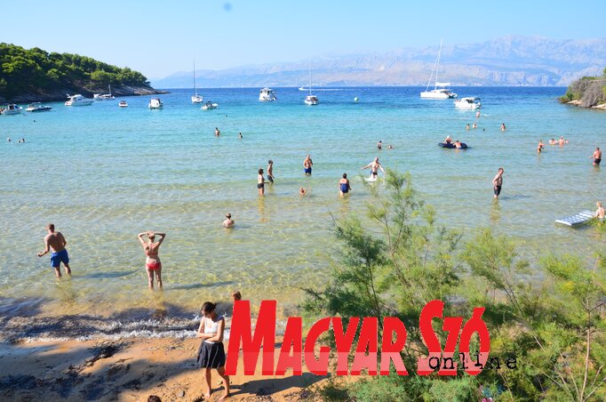 A homokos strand kiváló a gyerekeknek (Dávid Csilla felvétele) A homokos strand kiváló a gyerekeknek (Dávid Csilla felvétele)