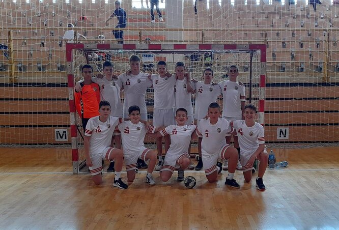Az U14-es fiú-kézilabdacsapat Az U14-es fiú-kézilabdacsapat