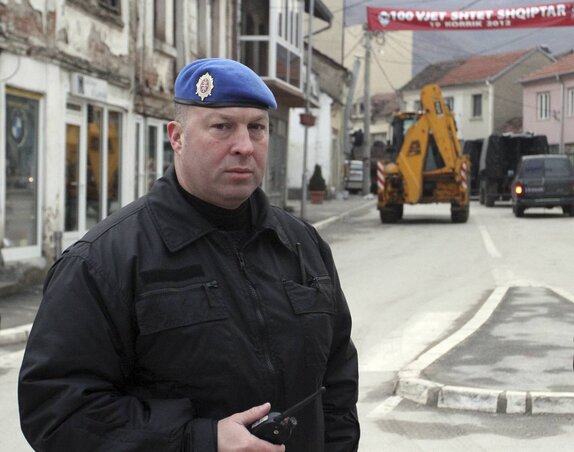 Bratislav Dikić volt szerb csendőrparancsnok irányította volna a parlamentben tervezett akciót (Beta)