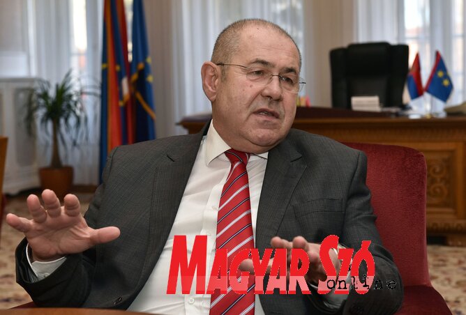 Tíz évvel ezelőtt csak egymásnak beszélhettünk a közösséget ért igazságtalan megtorlásokról (Ótos András felvétele) Tíz évvel ezelőtt csak egymásnak beszélhettünk a közösséget ért igazságtalan megtorlásokról (Ótos András felvétele)