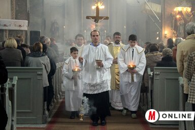 Szentmise a Szent Imre herceg katolikus templomban