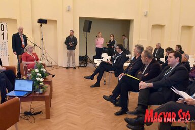A kisebbségi médiával foglalkozó tanácskozás