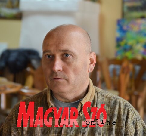 Vlado Njaradi, a telep művészeti igazgatója (Lakatos János felvétele) Vlado Njaradi, a telep művészeti igazgatója (Lakatos János felvétele)