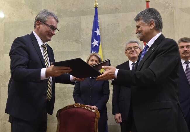 Mladen Bosić és Kövér László (Fotó: MTI)