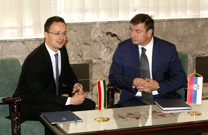 Szijjártó Péter és Goran Knežević (Fotó: Beta)