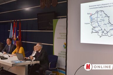 A prezentáció résztvevői (Ótos András felvétele)