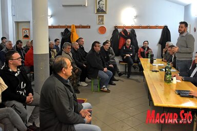 A padéi lakossági fórum részvevői (Fotó: Gergely József)