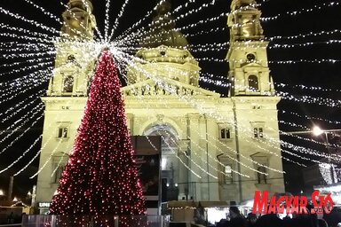 Karácsonyi hangulat Budapesten (Ótos András felvétele)