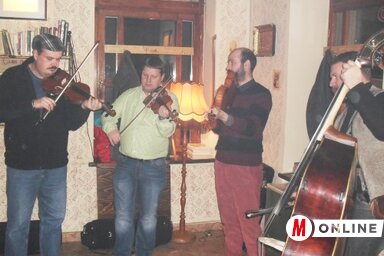 Muzsikálás a Cortex klubban  (Fotó: Lukács Melinda)