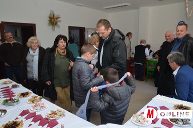Számos érdeklődőt vonzott a székház nem formális átadása (Lakatos János felvétele)