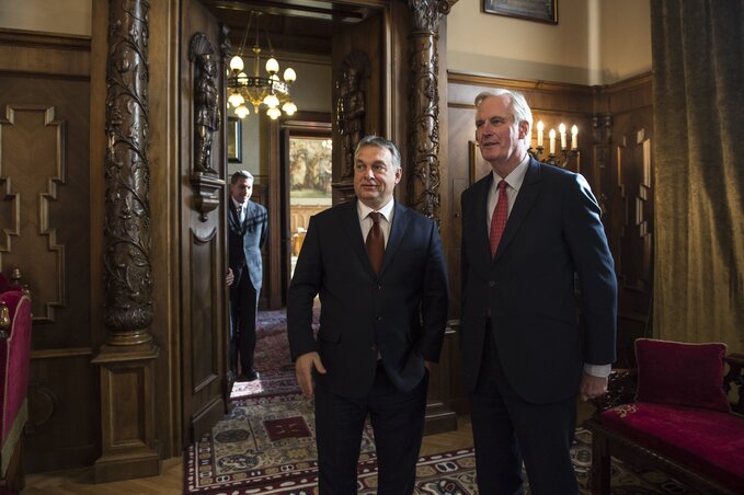 Orbán Viktor fogadja az Országházban Michel Barniert (Fotó: MTI)