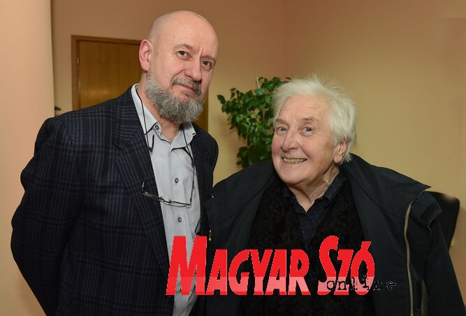 Horváth Emma és Péter László a tegnapi díjátadáson (Ótos András felvétele)