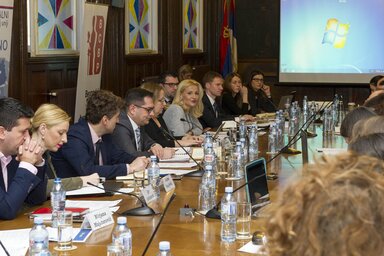 A szerbiai tárgyalócsoportnak és az európai uniós nemzeti egyetértés tanácsának az ülése (Beta)